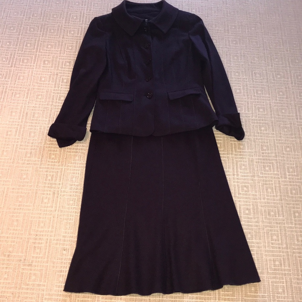 Trumpet skirt & jacket